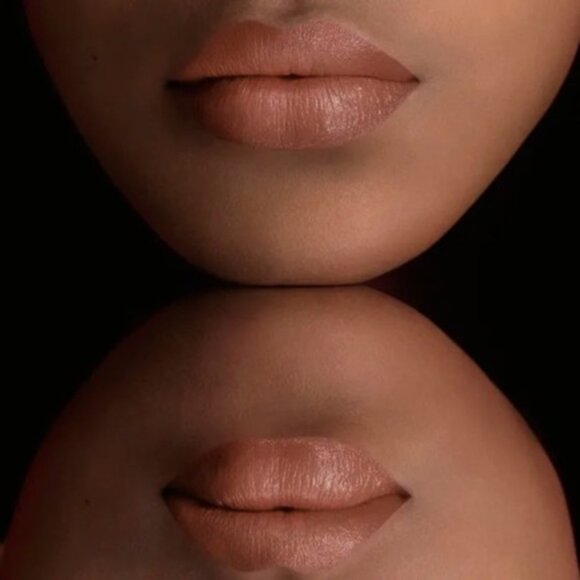 Burberry 05 Horseferry Beige Kisses Satin Lipstick NIB - Picture 3 of 4